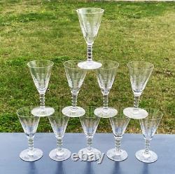 10 anciens verres à vin blanc ou porto gravés en cristal Saint Louis Baccarat