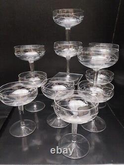 11 COUPES A CHAMPAGNE en CRISTAL Gravé Ancien H 12.5 cm
