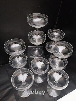 11 COUPES A CHAMPAGNE en CRISTAL Gravé Ancien H 12.5 cm