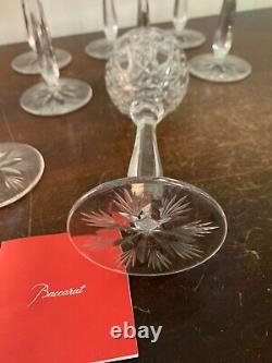 11 verres à vin ancien modèle en cristal de Baccarat (prix à la pièce)