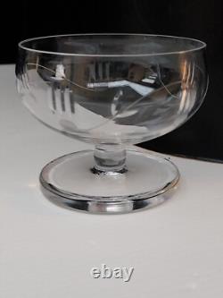 12 COUPES A CHAMPAGNE en CRISTAL Gravé Ancien H 7 cm BACCARAT