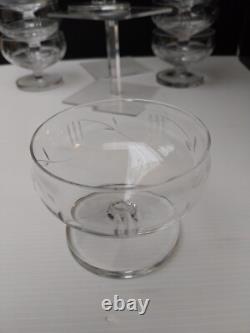 12 COUPES A CHAMPAGNE en CRISTAL Gravé Ancien H 7 cm BACCARAT