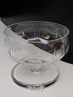 12 COUPES A CHAMPAGNE en CRISTAL Gravé Ancien H 7 cm BACCARAT