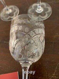 12 verres à vin ancien modèle taillé et gravé cristal Baccarat (prix à la pièce)