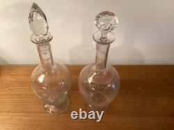 2 anciennes Carafe à Vin En Cristal De Baccarat gravé 19 ème numérotées