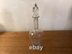 2 anciennes Carafe à Vin En Cristal De Baccarat gravé 19 ème numérotées
