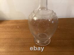 2 anciennes Carafe à Vin En Cristal De Baccarat gravé 19 ème numérotées