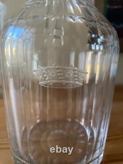 2 anciennes Verseuses / Carafes en cristal taillé et gravé d' 1 couronne