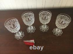 4 Verres à vin blanc ancien modèle en cristal de Baccarat (prix à la pièce)