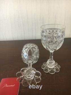 4 Verres à vin blanc ancien modèle en cristal de Baccarat (prix à la pièce)