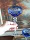 4 verres anciens calice bleu cobalt en cristal grav&eacute;s
