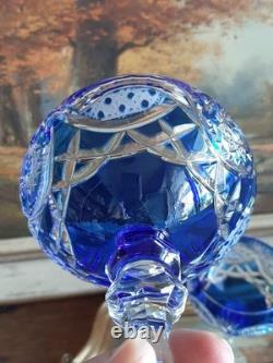 4 verres anciens calice bleu cobalt en cristal gravés