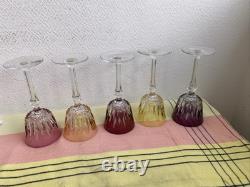 5 Anciens Verre A Pied Cristal Couleur Style Romer Non signé