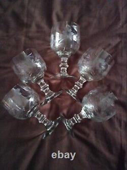 5 anciens très grands verres en cristal soufflé et taillé