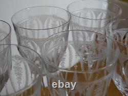 6 ANCIENS VERRES A VIN FINE GRAVURE SUR UN FIN CRISTAL ht 13,5 cm