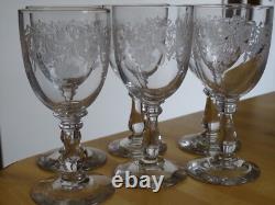 6 ANCIENS VERRES A VIN ROUGE MODELE BELLE GRAVURE FLORALE ht 13,5 cm