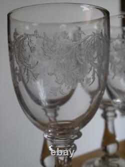 6 ANCIENS VERRES A VIN ROUGE MODELE BELLE GRAVURE FLORALE ht 13,5 cm