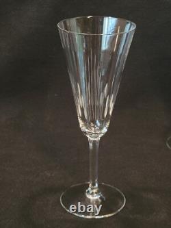 6 anciennes flûtes à champagne en cristal taillé