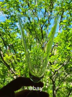 6 anciennes flûtes à champagne en cristal taillé