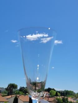 6 anciennes flûtes à champagne en cristal taillé