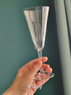 6 anciennes flûtes à champagne en cristal taillé