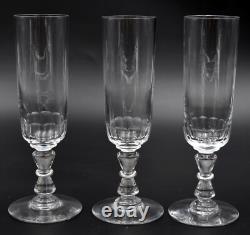 6 flûtes à champagne anciennes en verre soufflé petites côtes plates
