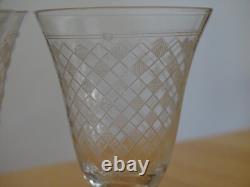 7 ANCIENS VERRES A LIQUEUR ART DECO EN CRISTAL STYLE BACCARAT ht 6,2 cm