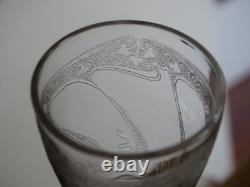 8 ANCIENS VERRES A LIQUEUR CRISTAL GRAVURE ART NOUVEAU ht 7,5 cm