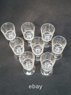 8 Anciens Verres A Vin En Cristal De Baccarat Taillé Gravure 10742