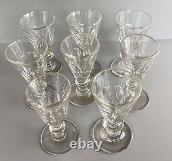 8 Verres à liqueur anciens cristal de Baccarat/St Louis, modèle Caton, h 8,5 cm