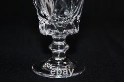8 anciens verres à apéritif en cristal taillé, Art Déco, h. 10 cm