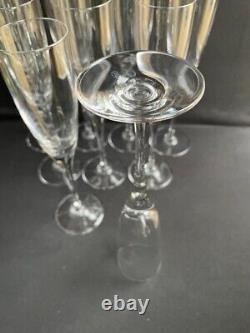 9 Anciennes flûtes à Champagne cristal uni