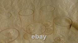 9 VERRES A VIN ANCIEN EN VERRE MODELE MIRABEAU FIN 19 ème