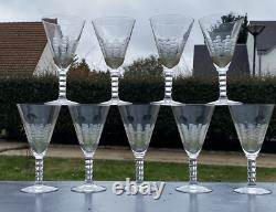 9 anciennes flutes à Champagne gravées en cristal Saint Louis Baccarat