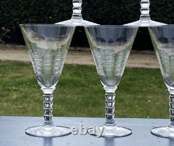 9 anciennes flutes à Champagne gravées en cristal Saint Louis Baccarat