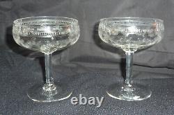 9 coupes à champagne en cristal soufflé gravé anciennes st louis ou baccarat