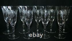 9 flûtes à champagne anciens en cristal décor de chardons gravés Hauteur 17.7 cm