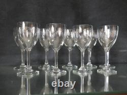 9 verres à vin anciens en cristal taillé ciselé, décor floral