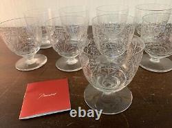9 verres à vin rouge gravé ancien en cristal de Baccarat (prix à la pièce)