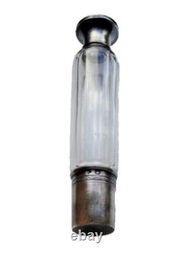 Ancien Petit Flacon A Alcool(melisse) Avec Son Petit Gobelet Cristal Et Argent