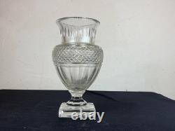 Ancien Vase Cristal de Baccarat Modèle Médicis Musée Cristallerie 1821-1840