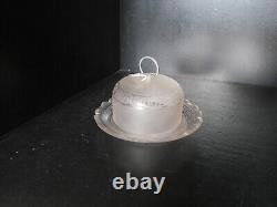 Ancien beurrier cristal dépolie et argent motif grec monture en argent Baccarat