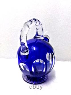 Ancien carafon à liqueur avec anse en cristal de Saint Louis