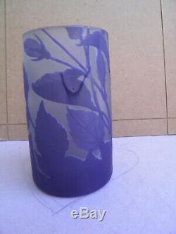 Ancien et authentique vase pate de verre Gallé