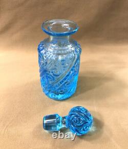 Ancien flacon à parfum ART DECO en cristal bleu 20 cm Baccarat Nancy Portieux