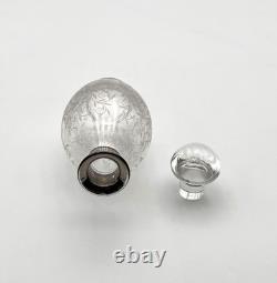 Ancien flacon à parfum ART DECO en cristal de BACCARAT modèle GOLFE JUAN 13,7 cm