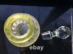 Ancien flacon cristal BACCARAT églantier