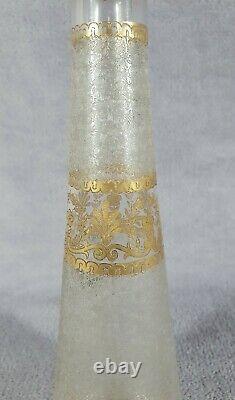 Ancien flacon de parfum en cristal à décor gravé et doré Saint-LOUIS