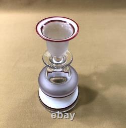 Ancien flacon en cristal émaillé XIXème Carafe de nuit / chevet Eau de mélisse
