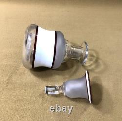 Ancien flacon en cristal émaillé XIXème Carafe de nuit / chevet Eau de mélisse